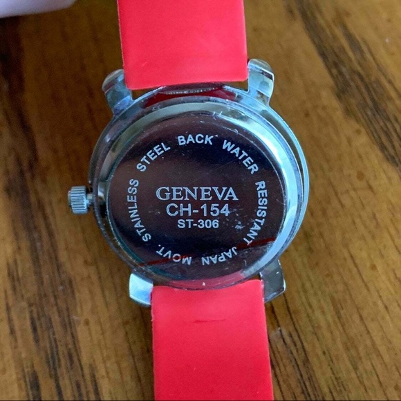 Geneva Kids Character Watch - Picture 14 of 16